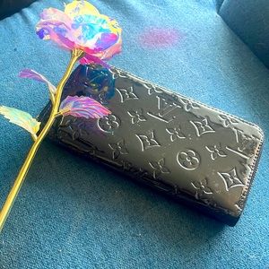 ✨👛LOUIS VUITTON - MONOGRAM VERMIS ZIPPY WALLET✨👛